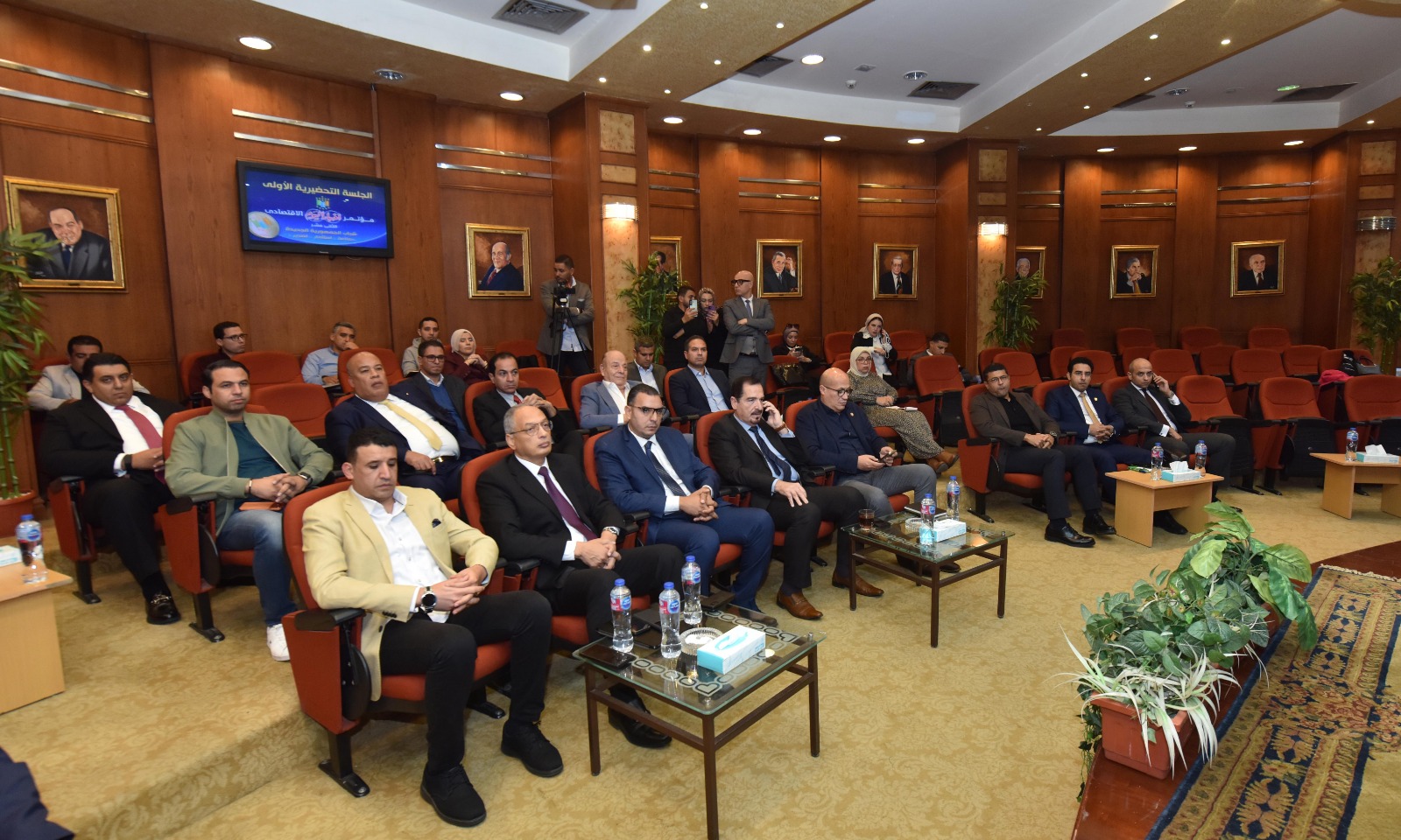 رجل الأعمال علي سالم ،  يشكر أخبار اليوم على تنظيم الفعالية، مؤكدا أن عنوان المؤتمر مهم جدًا لأنه يبرز 